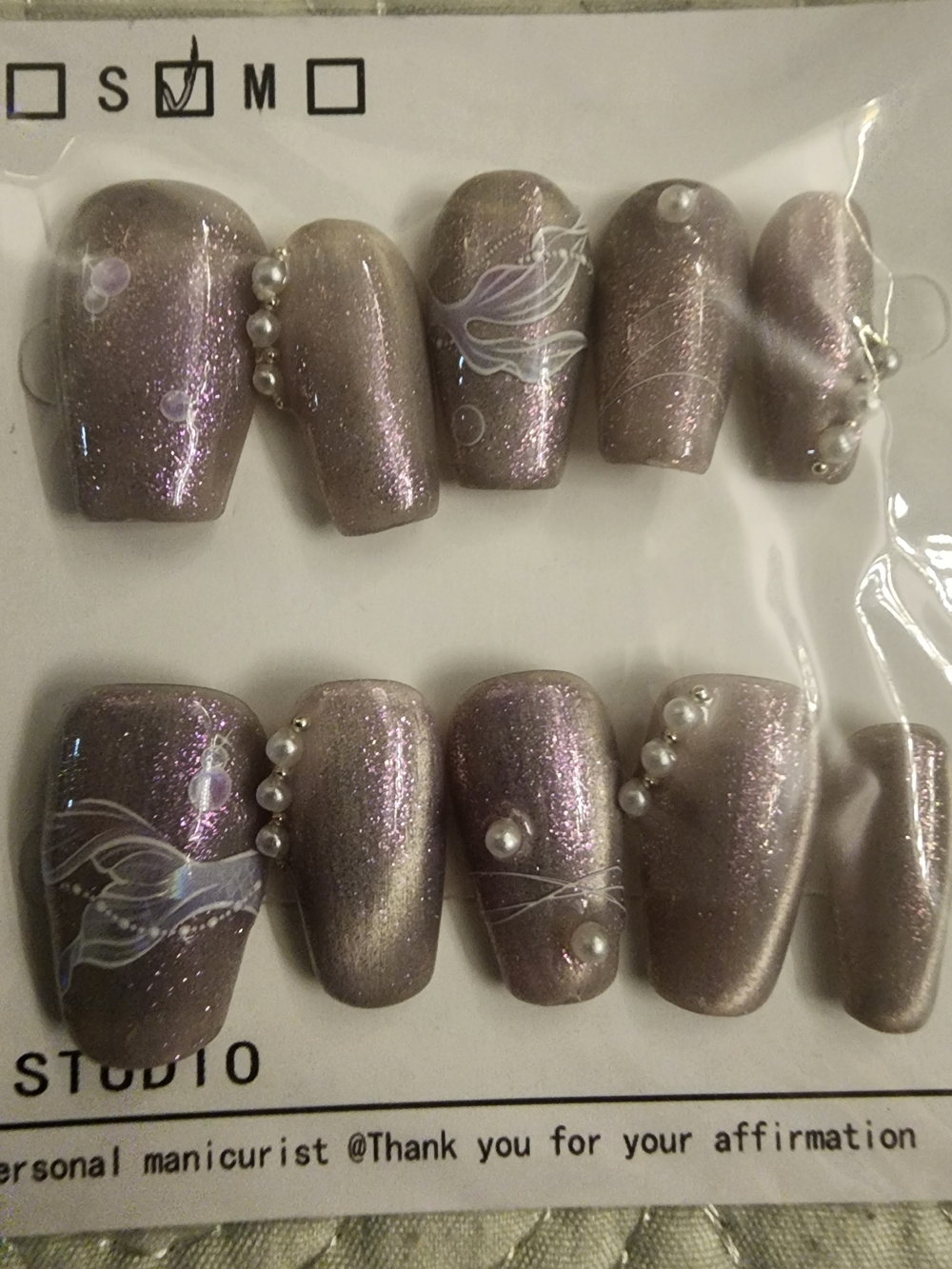 Shimmery Pearl Accent Press-On Nails in Mauve